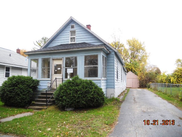 1911 Vermont St, Saginaw, MI 48602 