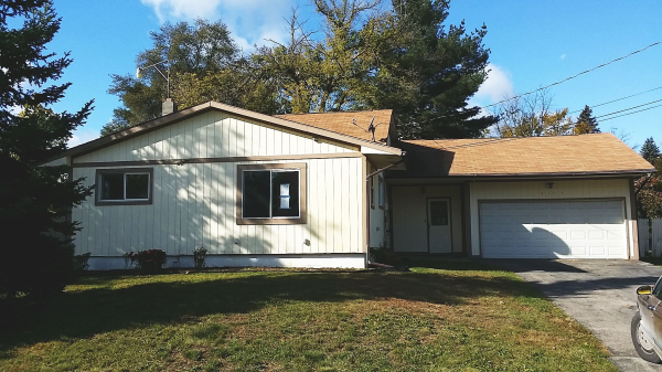 1114 Kettering St, Burton, MI 48509 