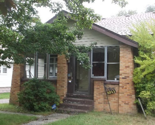 1011 SE Ardmore, Grand Rapids, MI 49507 