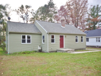591 W Irish St, Sanford, MI 48657 