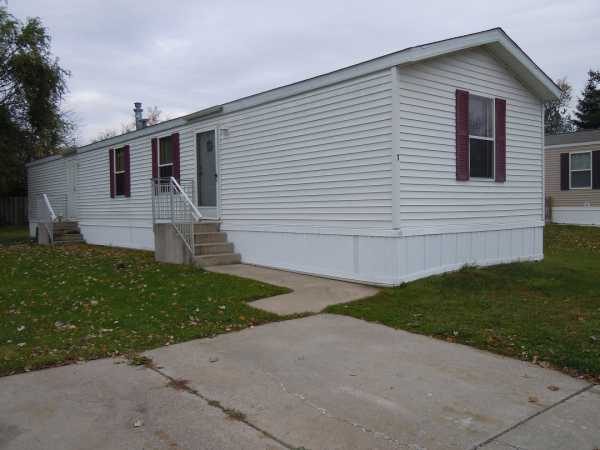 7 Colonial, Davison, MI 48423 