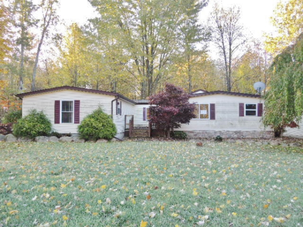 8047 Fargo Rd, Yale, MI 48097 