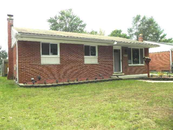 30473 Birchwood St, Westland, MI 48186 