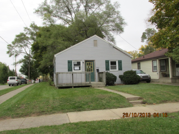 1447 Whiting St SW, Wyoming, MI 49509 