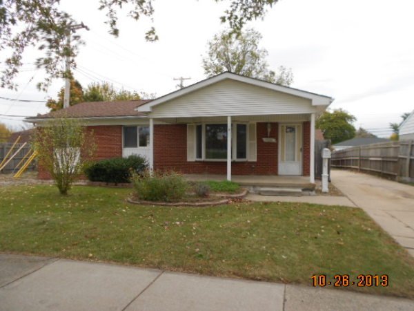 15041 Westlake St, Taylor, MI 48180 