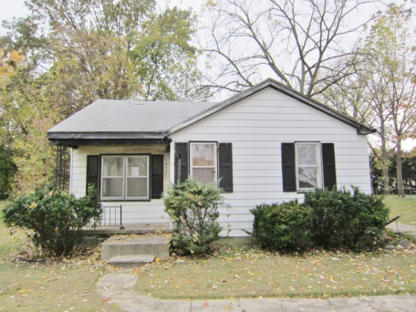 14462 Pine St, Taylor, MI 48180 