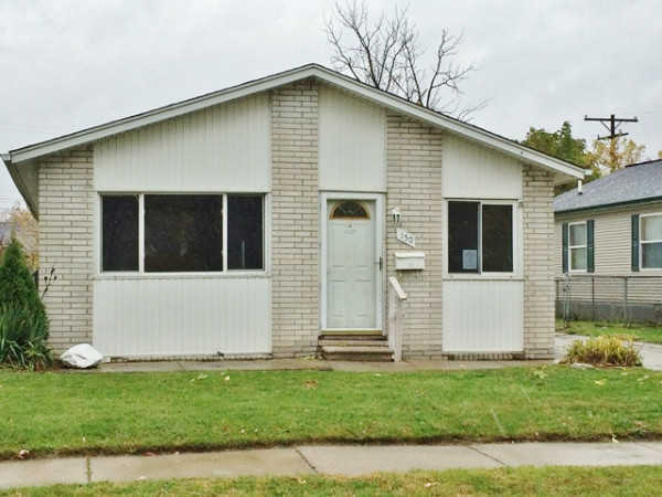 150 Barbara St, Mount Clemens, MI 48043 