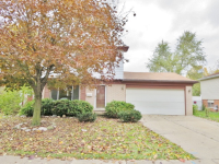 8887 Nottingham Dr, Ypsilanti, MI 48198 