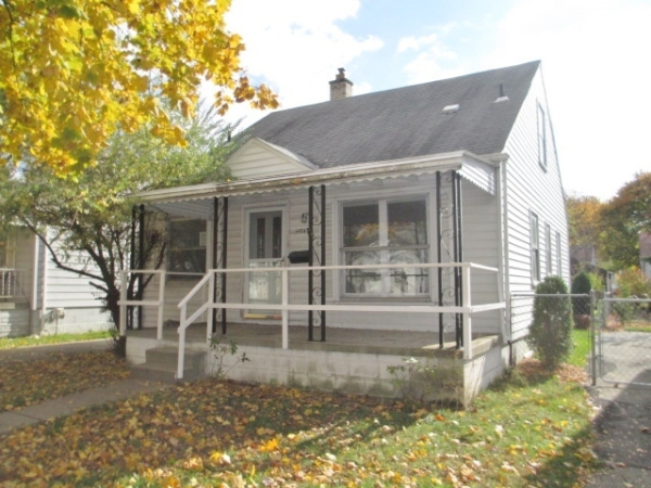 1474 E Evelyn Ave, Hazel Park, MI 48030 