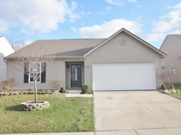 8637 Swartz River Dr, Fowlerville, MI 48836 