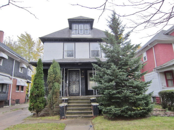 600 Woodland St, Detroit, MI 48202 