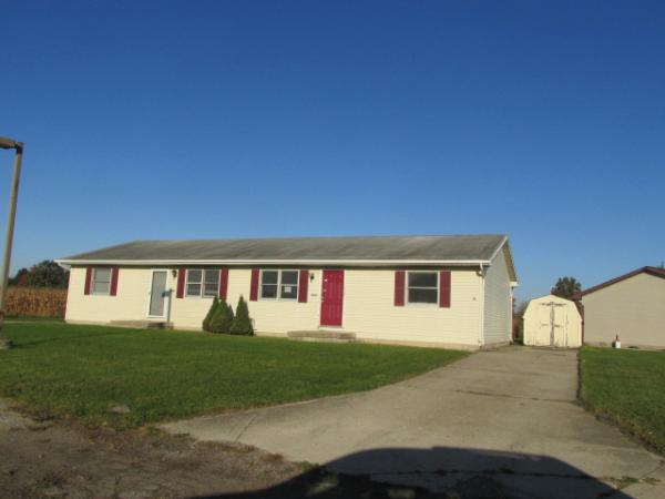 8765-8757 Sams Dr, Maybee, MI 48159 