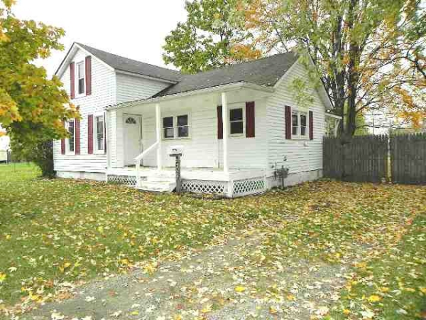 4047 3rd St, Wayne, MI 48184 