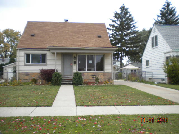 28924 Bridge St, Garden City, MI 48135 