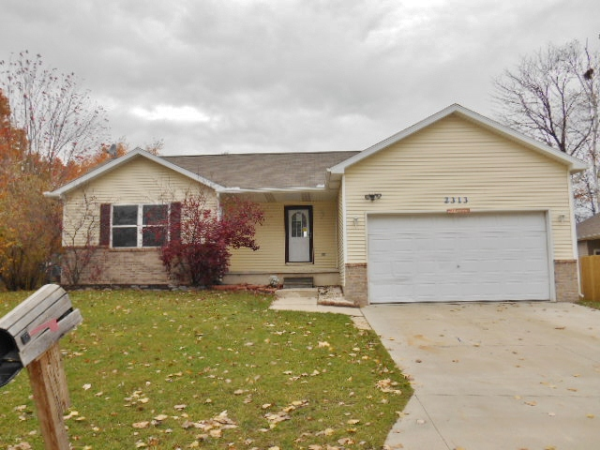 2313 Ashland Ct, Port Huron, MI 48060 