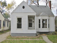 19141 Indian, Redford, MI 48240 