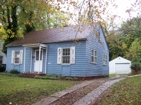 1020 Palmer Avenue, Kalamazoo, MI 49001 