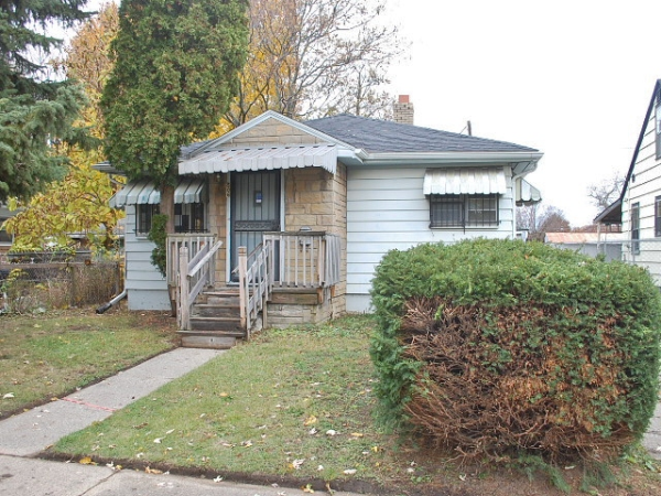 506 W Pulaski Ave, Flint, MI 48505 