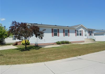 8738 Davey Drive, Newport, MI 48166 