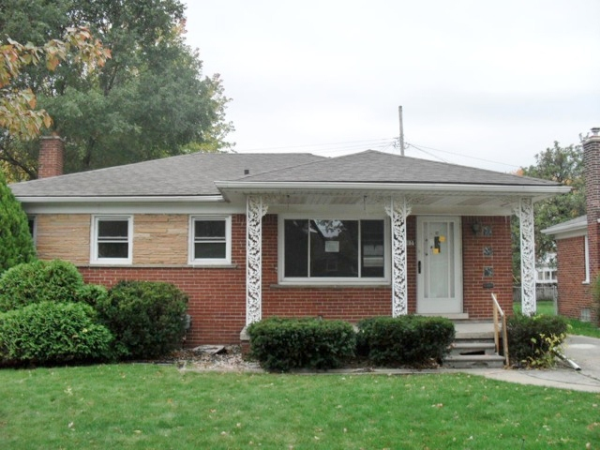 25925 Koontz St, Roseville, MI 48066 