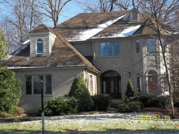 1350 Kings Pointe, Grand Blanc, MI 48439 