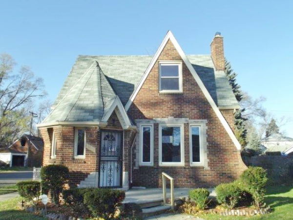 15701 Robson St, Detroit, MI 48227 