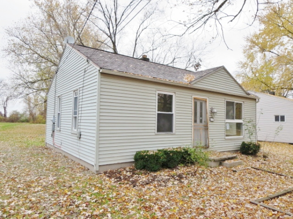 1047 Carlton Dr, Milan, MI 48160 