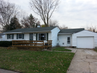 709 Richard St, Holly, MI 48442 