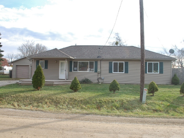 1026 Wisner St, Mount Morris, MI 48458 