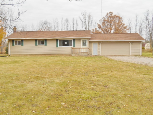 2190 W Lake Rd, Clio, MI 48420 