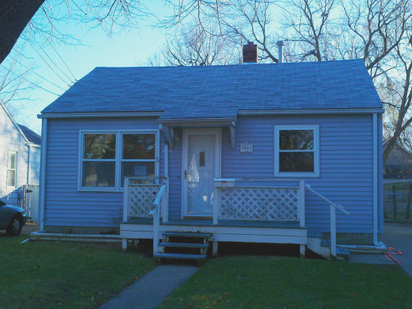 3621 Clairmont St, Flint, MI 48532 