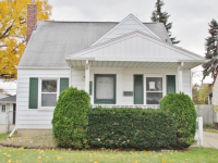 8070 Sterling, Center Line, MI 48015 