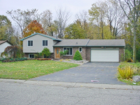 3859 Sherstone Pl, Lake Orion, MI 48359 