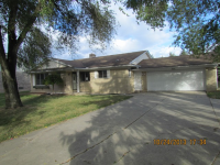 52076 Hayes Rd, Macomb, MI 48042 