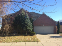 49032 Shenandoah Dr, Macomb, MI 48044 