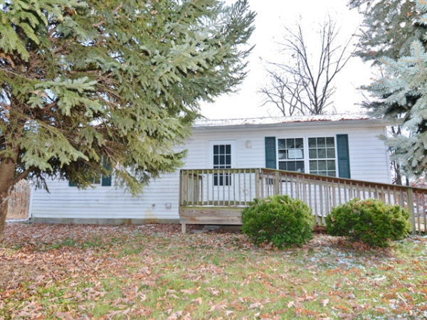 12019 Berryville Rd, Rives Junction, MI 49277 