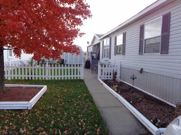 38893 Cody Dr, Romulus, MI 48174 