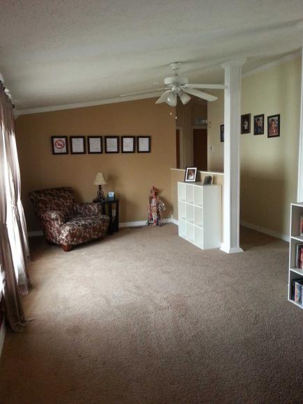 1143 Hunters Glen Blvd, Wayland, MI 49348 