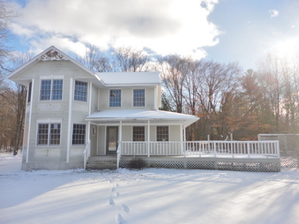 2766 N River Dr, Newaygo, MI 49337 