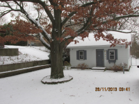 921 Diamond Ave NE, Grand Rapids, MI 49503 