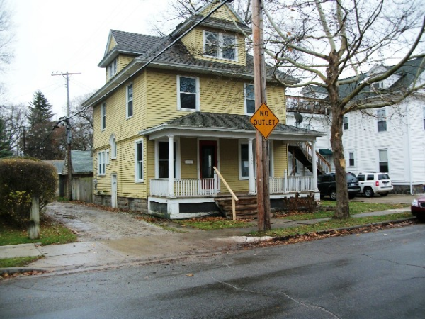 110 Grand Avenue NE, Grand Rapids, MI 49503 