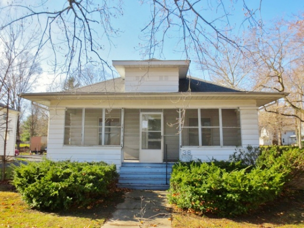 36 N Lincoln Ave, Niles, MI 49120 