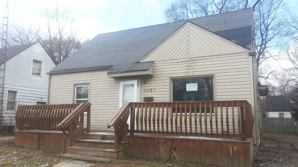 3521 Lawndale Ave, Flint, MI 48504 