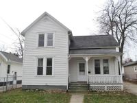 1008 Chestnut St, Adrian, MI 49221 