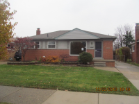 26304 Ursuline St, St. Clair Shores, MI 48081 