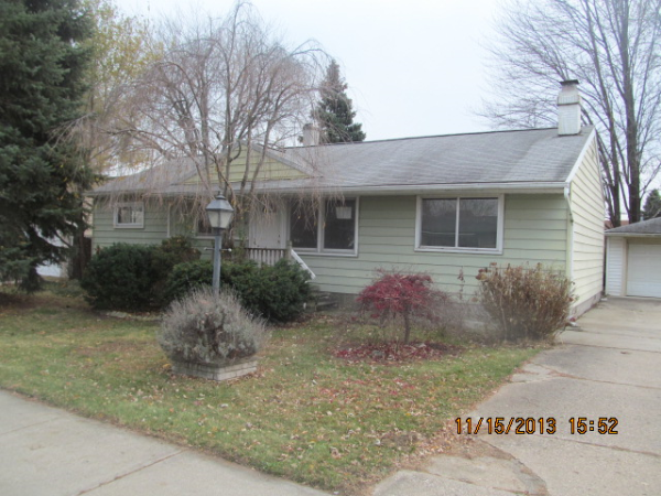 20190 Nicke St, Clinton Twp, MI 48035 