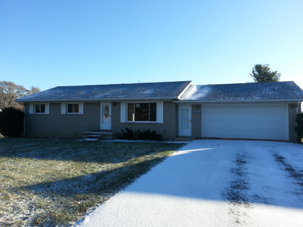 11732 Milford Rd, Holly, MI 48442 