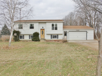 10207 Clark Rd, Davison, MI 48423 