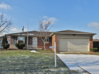 35455 Simco Dr, Clinton Twp, MI 48035 