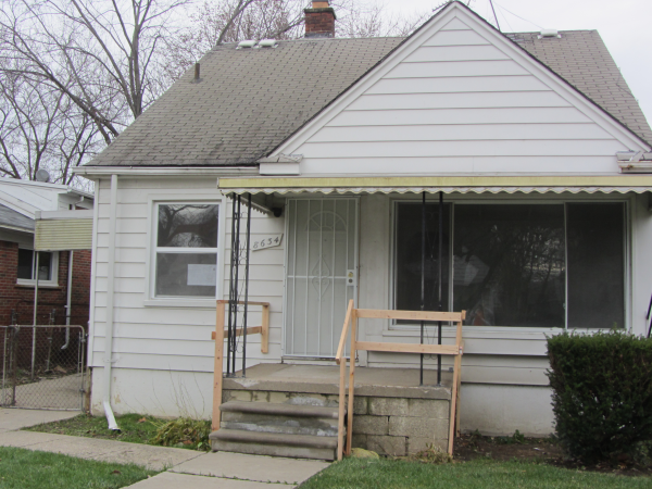 8634 Patton, Detroit, MI 48228 